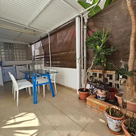 Casita Azul Muy Cerca Del Mar * Oliva