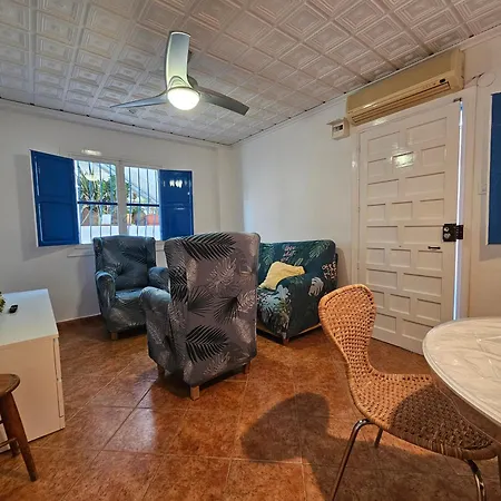 Casita Azul Muy Cerca Del Mar Apartment